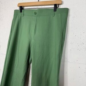 Green Betabtand Pants